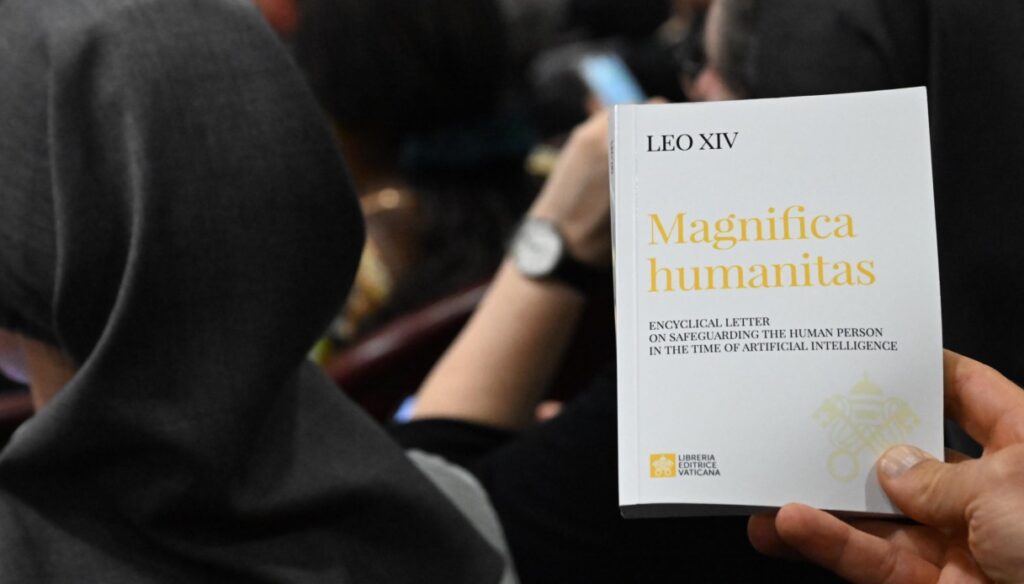 Magnifica IA